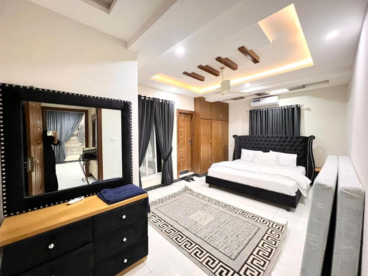 Luxury Apartment Rentals Islamabad Exterior foto