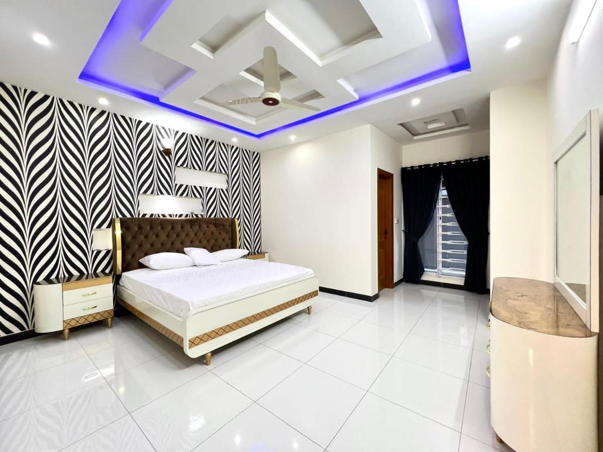 Luxury Apartment Rentals Islamabad Exterior foto
